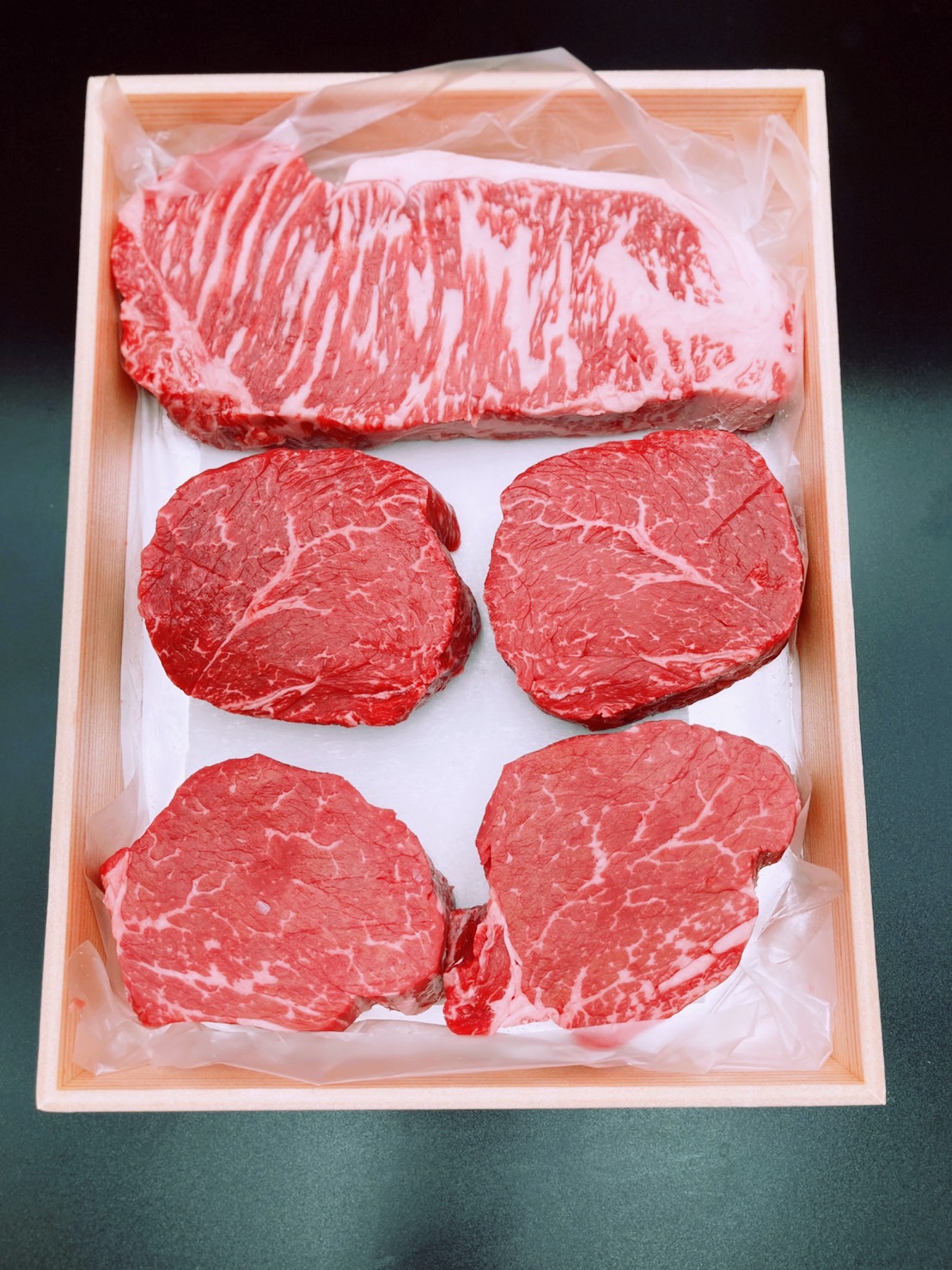 [チルド/冷凍] 厚切りステーキセット（3～4名様分）