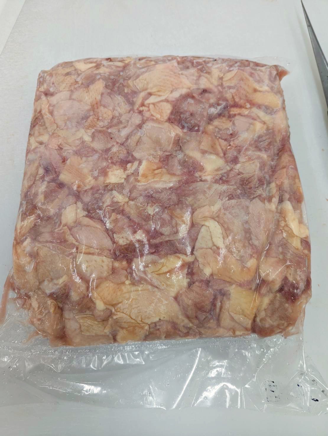 【冷凍】国産鶏モモ　カット